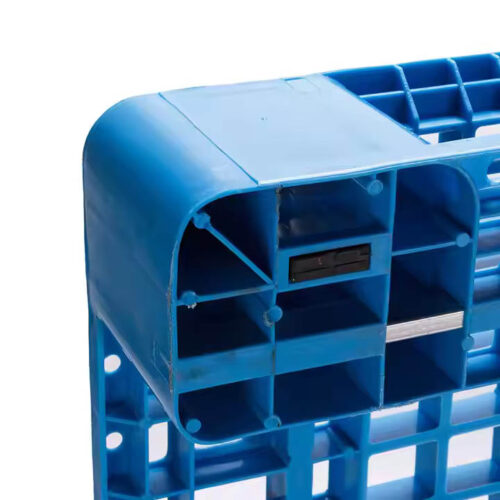 plastic pallet