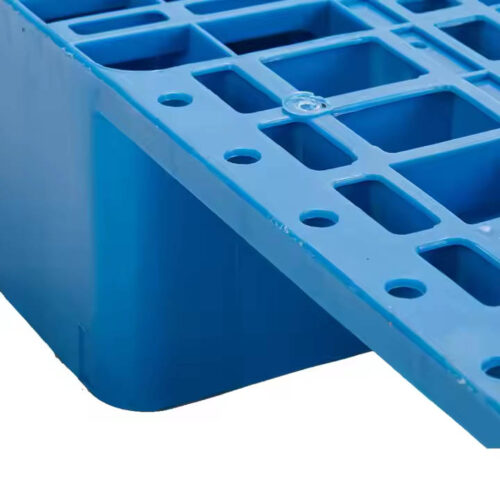 plastic pallet