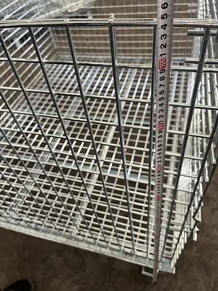 Wire Mesh Cage